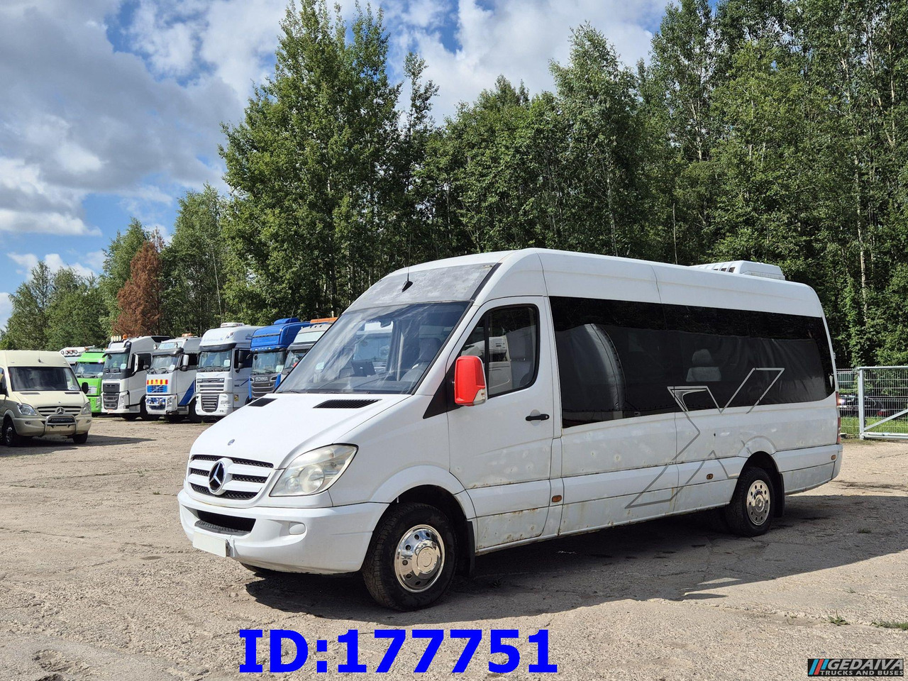 MERCEDES-BENZ Sprinter 518 - VIP - 17-seater - Coach: picture 1 MERCEDES-BENZ Sprinter 518 - VIP - 17-seater - Coach: picture 1