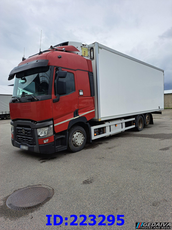 RENAULT T 6x2 Euro 6 Refrigerated + Carrier Supra - Refrigerator truck: picture 1 RENAULT T 6x2 Euro 6 Refrigerated + Carrier Supra - Refrigerator truck: picture 1
