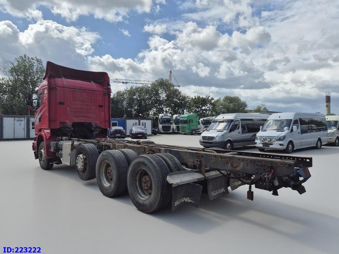 SCANIA R620 - 8x4 - Steering axle - Cab chassis truck: picture 5 SCANIA R620 - 8x4 - Steering axle - Cab chassis truck: picture 5