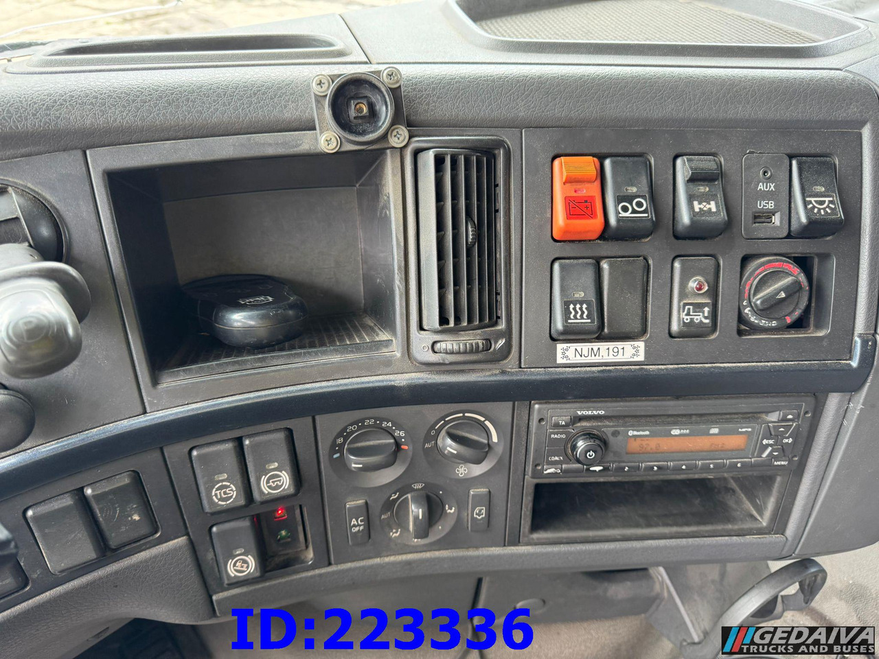 Box truck VOLVO FH13 460HP 6x2  OPEN SIDE BOX: picture 15