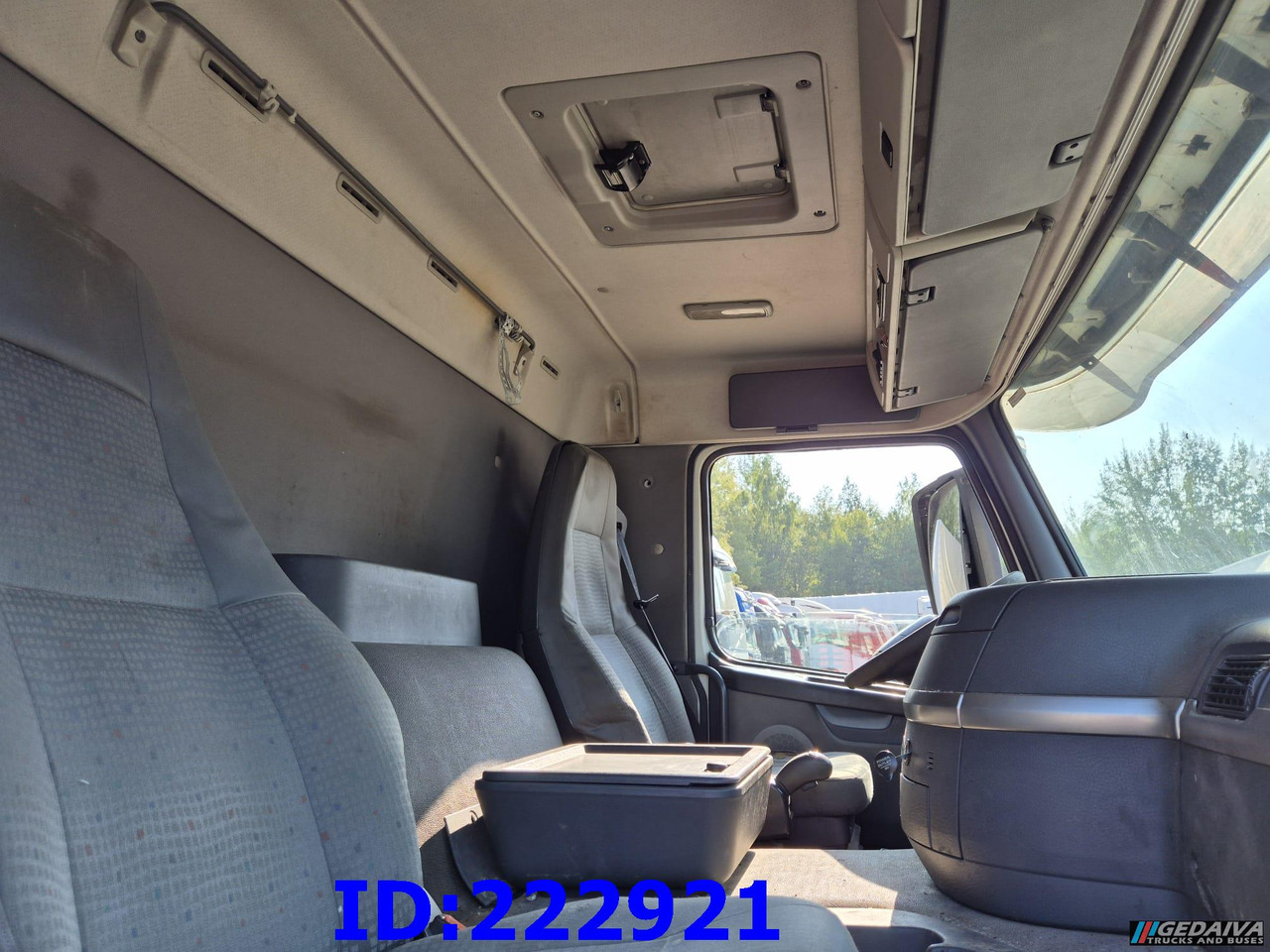 Box truck VOLVO FM9 260HP: picture 16