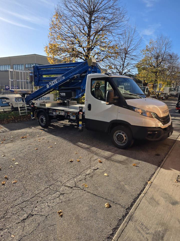 CTE ZED 25 - Truck mounted aerial platform: picture 3 CTE ZED 25 - Truck mounted aerial platform: picture 3