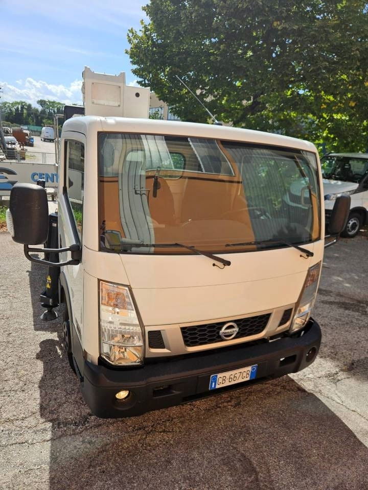Isoli PNT 230 - Truck mounted aerial platform: picture 2 Isoli PNT 230 - Truck mounted aerial platform: picture 2