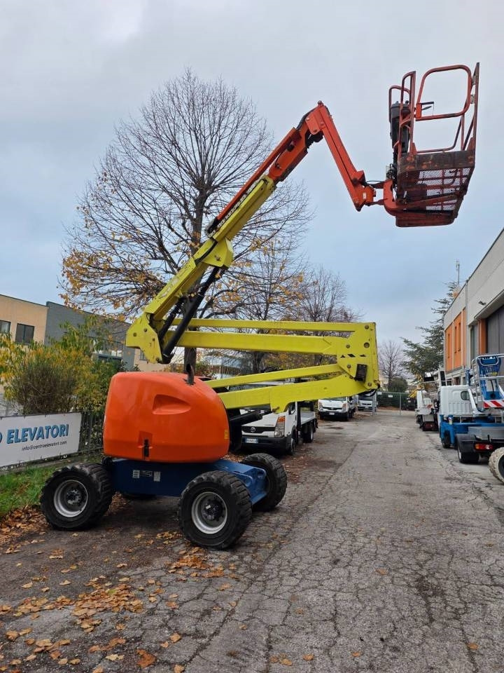 Articulated boom JLG 450 AJ: picture 6