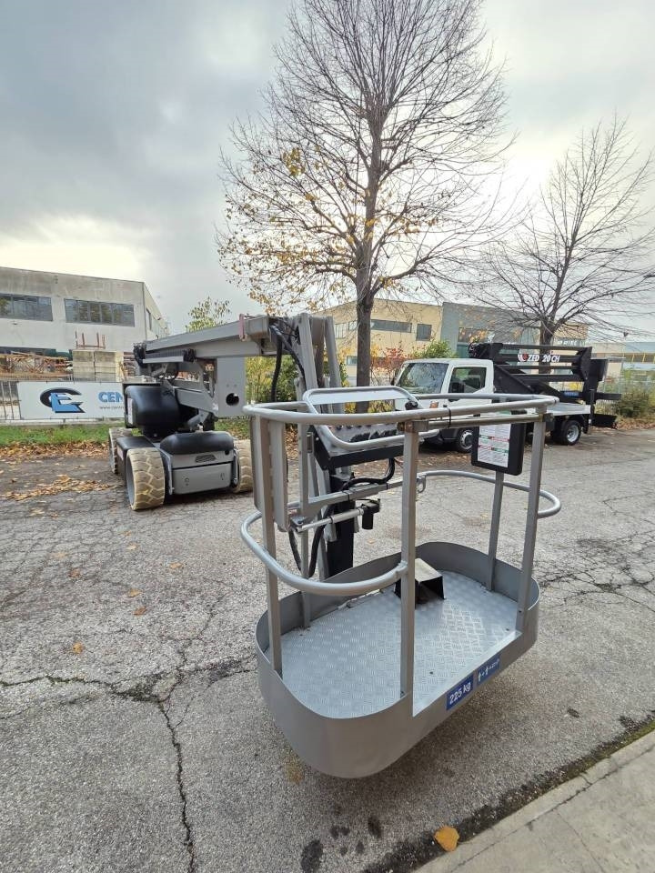 Niftylift HR 15 HDE - Articulated boom: picture 4 Niftylift HR 15 HDE - Articulated boom: picture 4