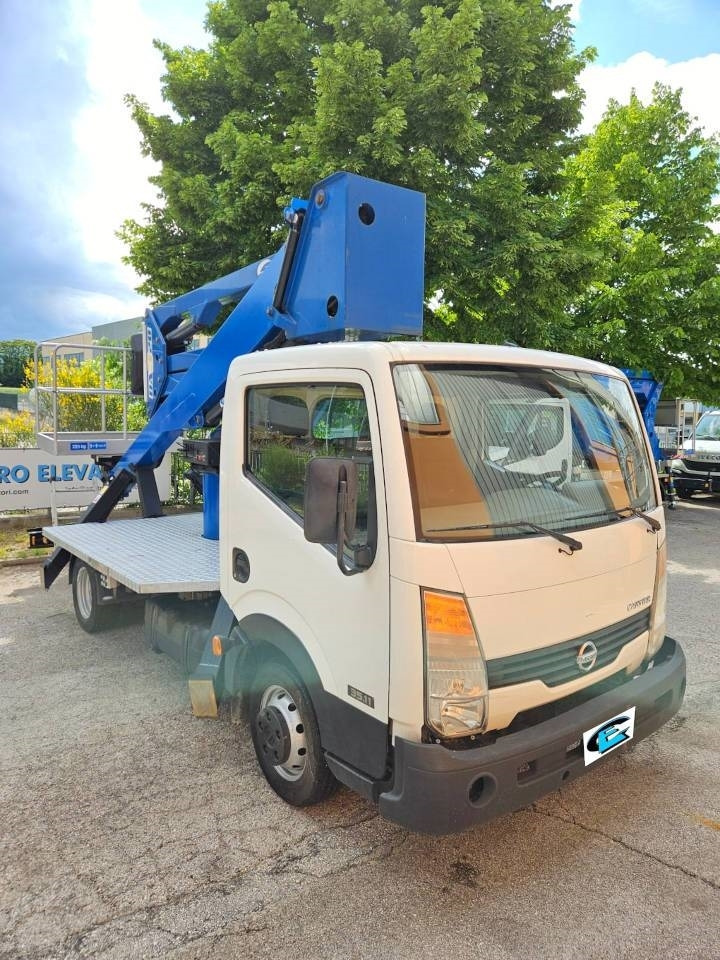 Socage DA 320 - Truck mounted aerial platform: picture 4 Socage DA 320 - Truck mounted aerial platform: picture 4