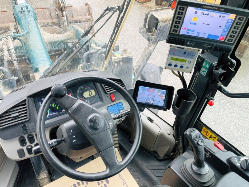 Komatsu WA320-8 (3661) - Wheel loader: picture 4 Komatsu WA320-8 (3661) - Wheel loader: picture 4