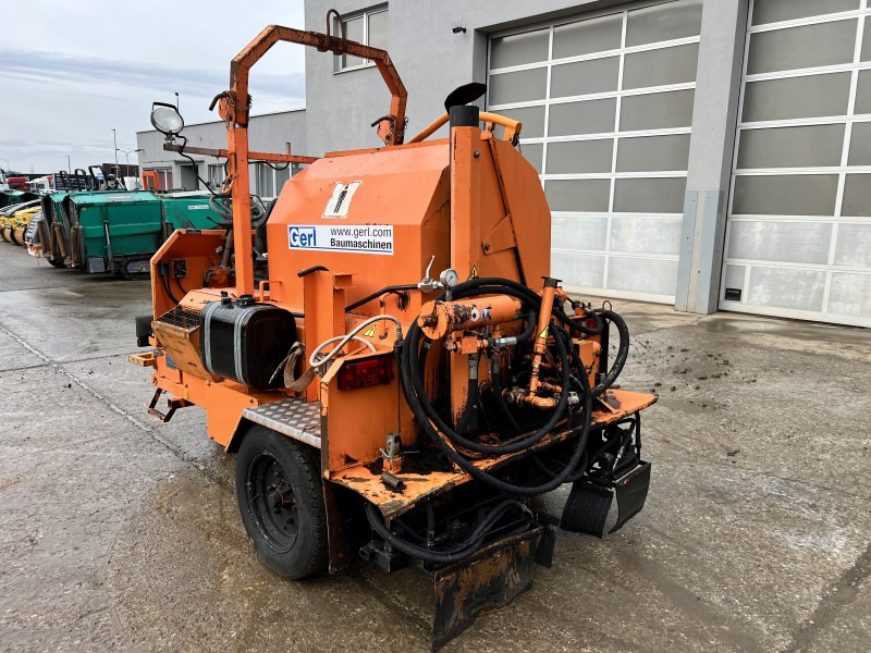 Strassmayr STI VSM-3R (111103) - Asphalt distributor: picture 3 Strassmayr STI VSM-3R (111103) - Asphalt distributor: picture 3