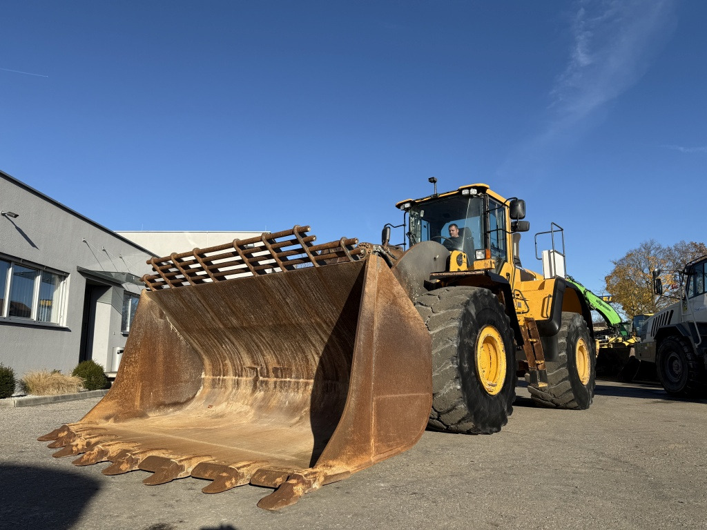Volvo L 250 G (111749) - Wheel loader: picture 3 Volvo L 250 G (111749) - Wheel loader: picture 3