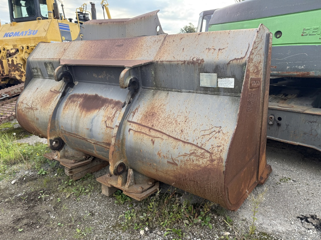 Volvo Schaufel 4,2 m³ (111756) - Loader bucket: picture 2 Volvo Schaufel 4,2 m³ (111756) - Loader bucket: picture 2