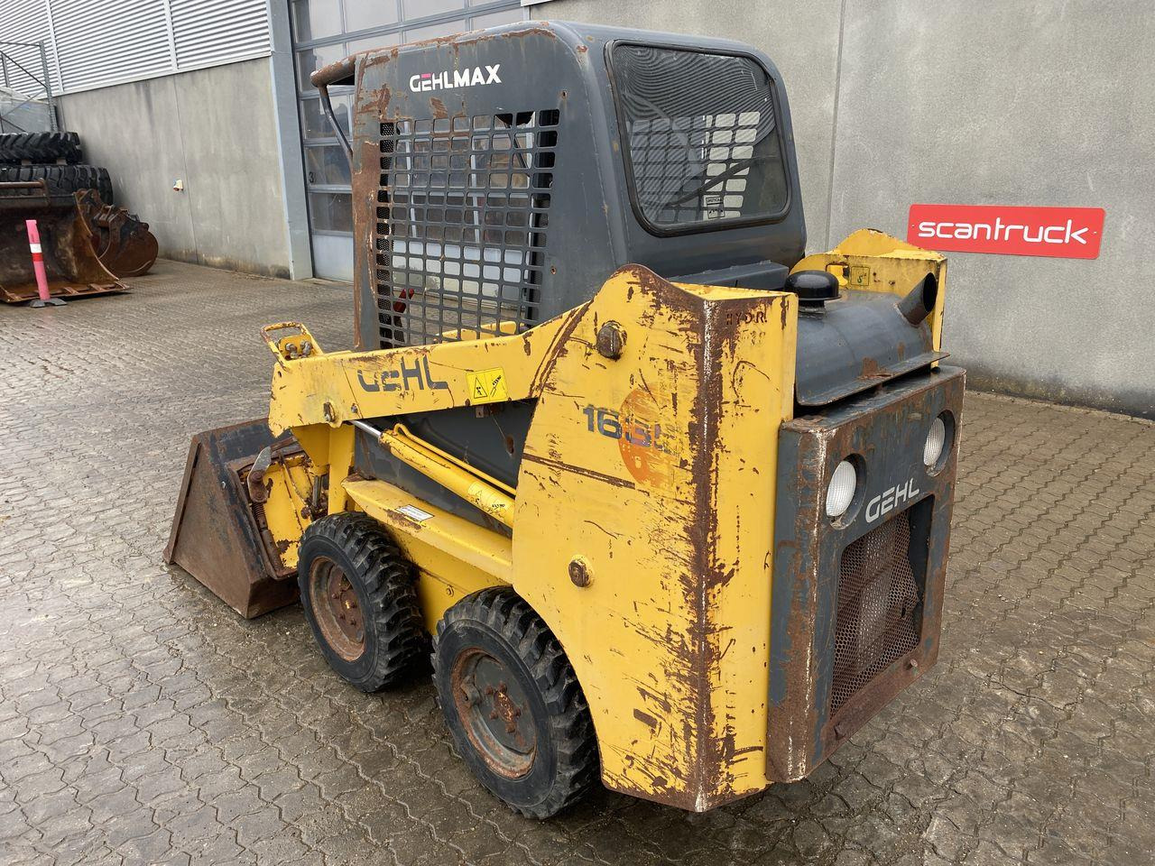 Gehl SL1635 - Skid steer loader: picture 2 Gehl SL1635 - Skid steer loader: picture 2