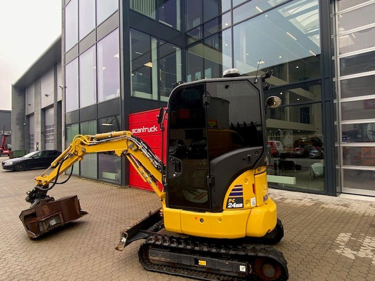 Komatsu PC24MR-5 - Mini excavator: picture 2 Komatsu PC24MR-5 - Mini excavator: picture 2