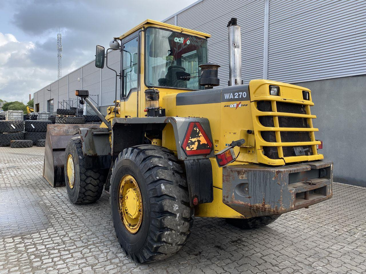 Komatsu WA270-3 - Wheel loader: picture 2 Komatsu WA270-3 - Wheel loader: picture 2