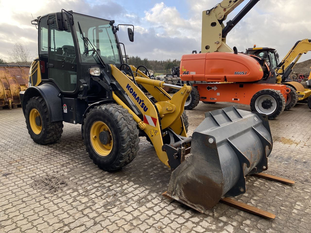 Komatsu WA80M-8EO - Compact loader: picture 5 Komatsu WA80M-8EO - Compact loader: picture 5