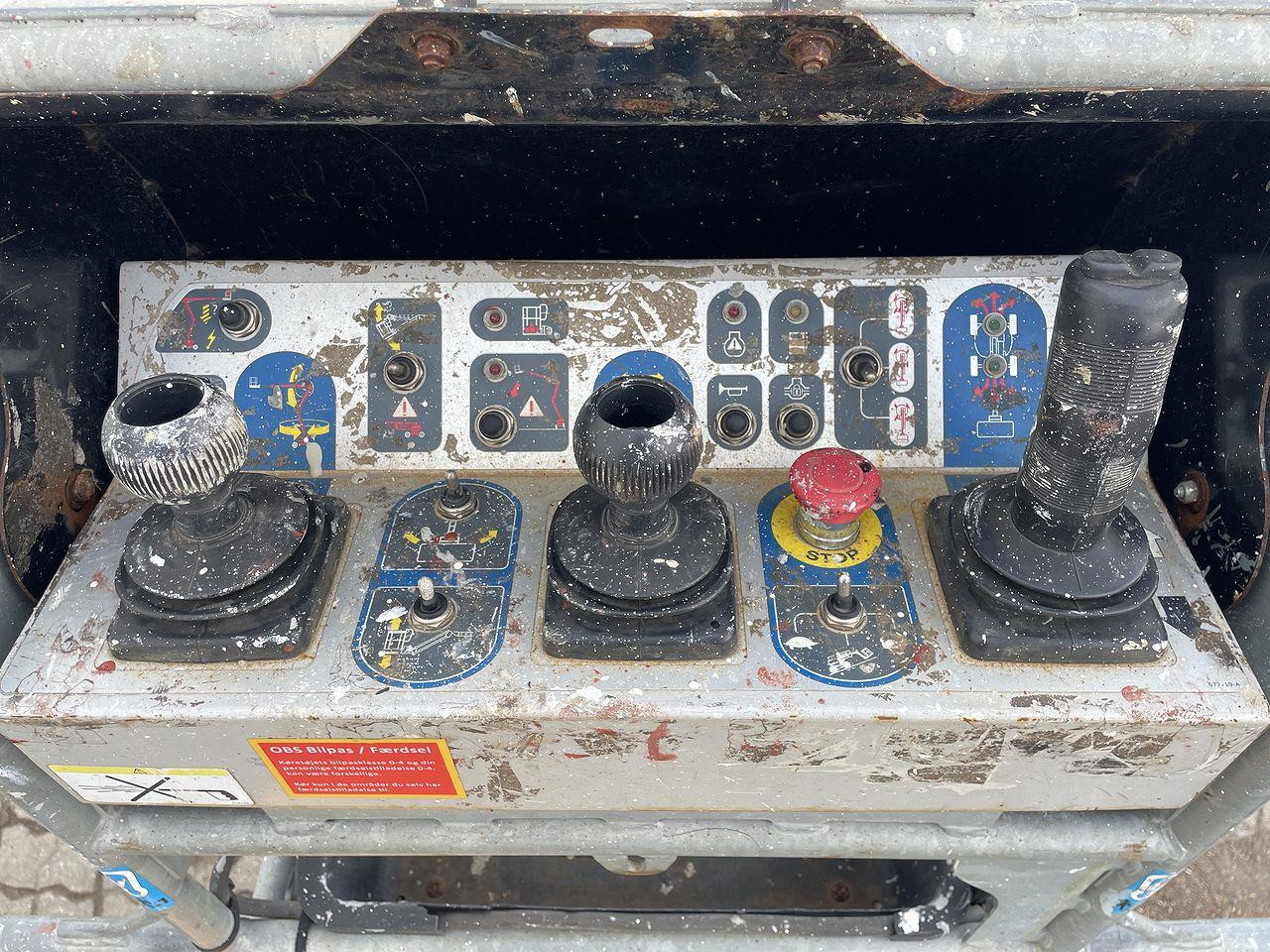 Manitou 160ATJ RC - Articulated boom: picture 3 Manitou 160ATJ RC - Articulated boom: picture 3