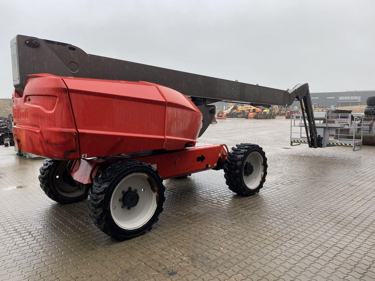 Manitou 260TJ - Articulated boom: picture 4 Manitou 260TJ - Articulated boom: picture 4