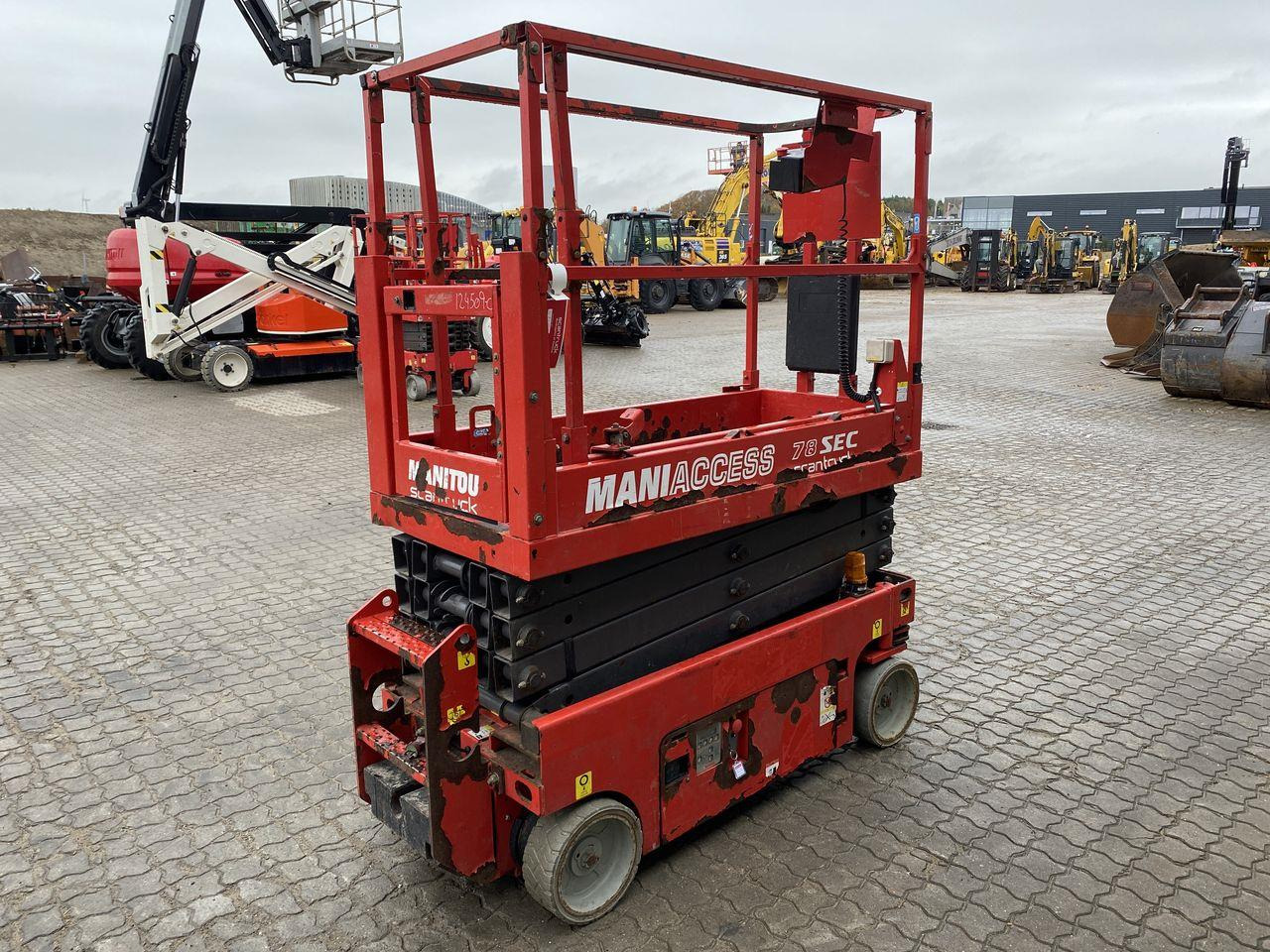 Manitou 78SEC - Scissor lift: picture 4 Manitou 78SEC - Scissor lift: picture 4