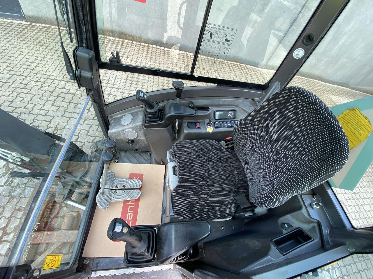 Volvo ECR25 - Mini excavator: picture 3 Volvo ECR25 - Mini excavator: picture 3