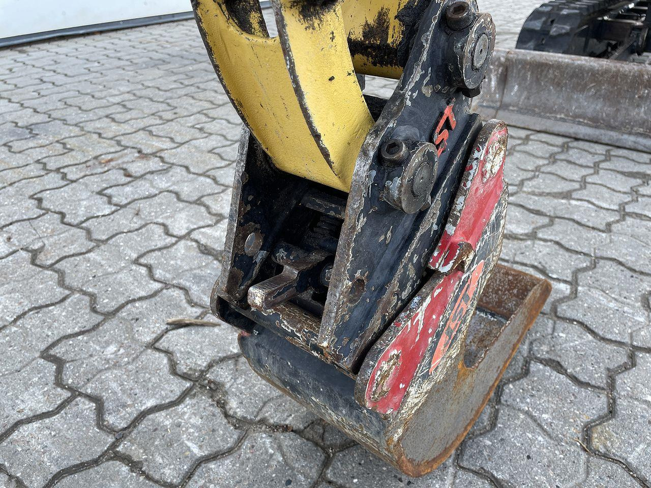Mini excavator Yanmar VIO12: picture 11 Mini excavator Yanmar VIO12: picture 11