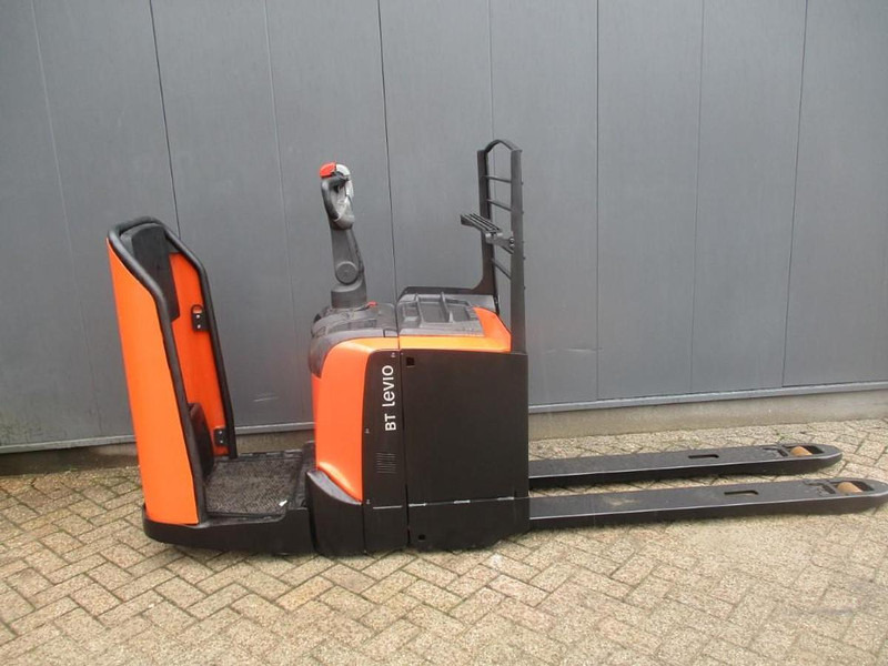 BT LPE 200 - Pallet truck: picture 1 BT LPE 200 - Pallet truck: picture 1