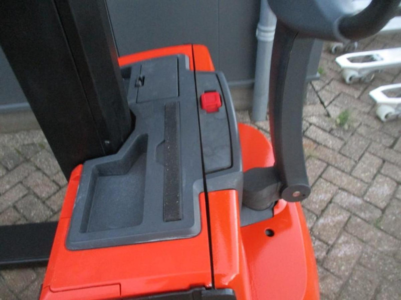 BT SWE 080L - Stacker: picture 4 BT SWE 080L - Stacker: picture 4