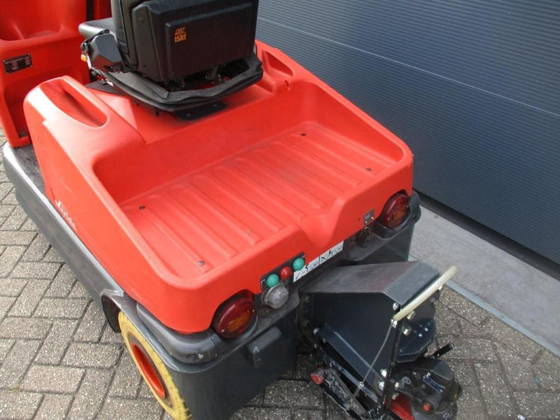 Linde P 60 - Tow tractor: picture 4 Linde P 60 - Tow tractor: picture 4