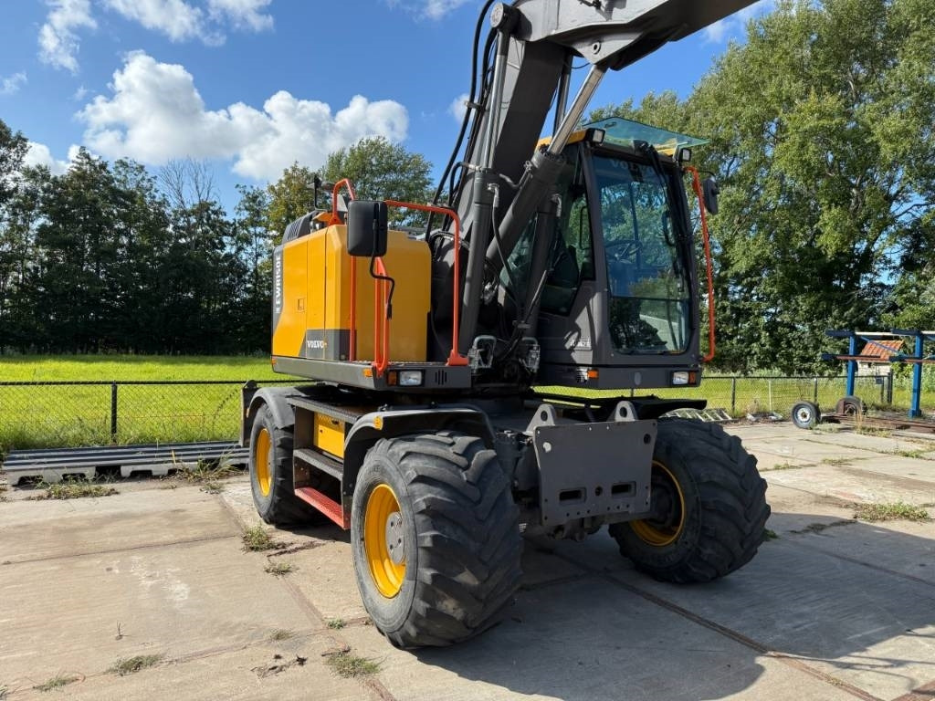Volvo EWR 150 E  - Wheel excavator: picture 4 Volvo EWR 150 E  - Wheel excavator: picture 4