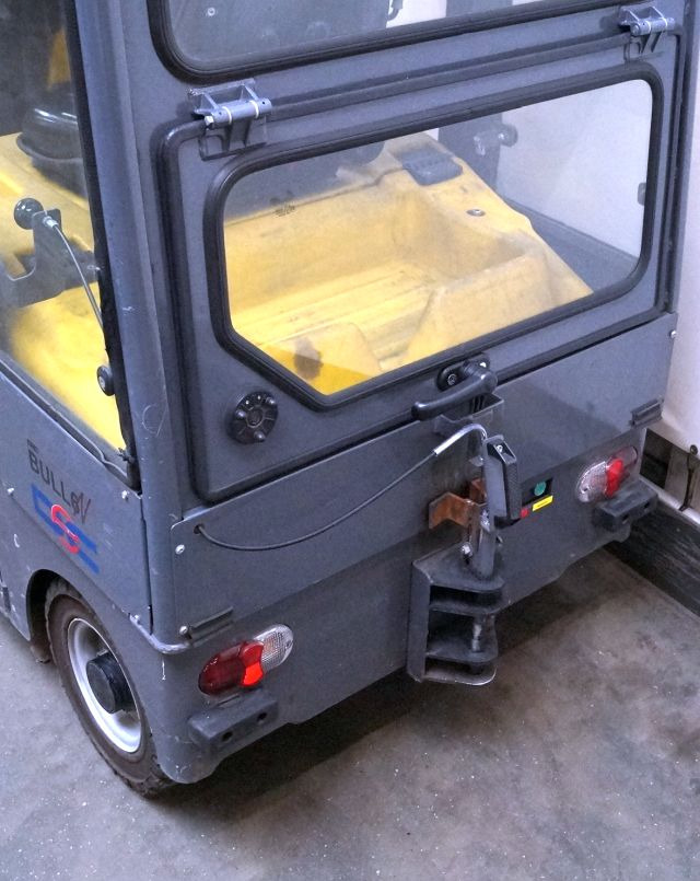 Dec Bull 6N - Tow tractor: picture 4 Dec Bull 6N - Tow tractor: picture 4