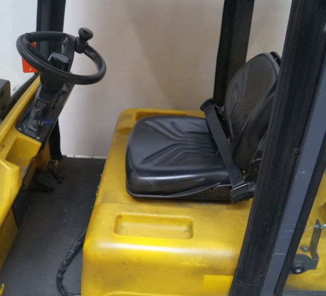 Dec Bull 6N - Tow tractor: picture 5 Dec Bull 6N - Tow tractor: picture 5