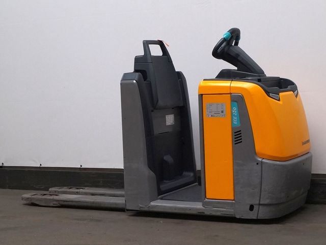 Jungheinrich ECE220 - Order picker: picture 2 Jungheinrich ECE220 - Order picker: picture 2