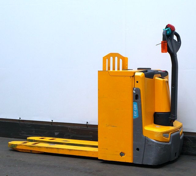 Jungheinrich EJE C20 - Pallet truck: picture 2 Jungheinrich EJE C20 - Pallet truck: picture 2