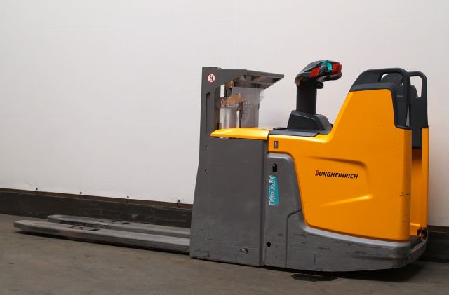 Jungheinrich ERD220 - Stacker: picture 2 Jungheinrich ERD220 - Stacker: picture 2