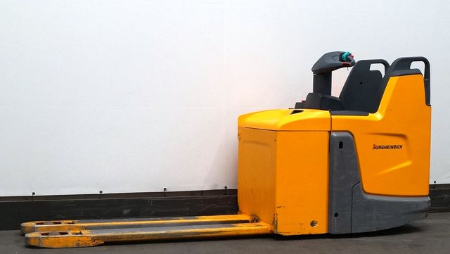 Jungheinrich ERE225 - Pallet truck: picture 1 Jungheinrich ERE225 - Pallet truck: picture 1
