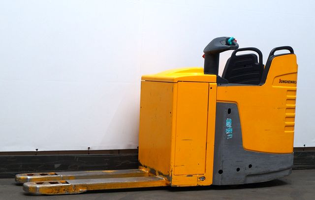 Jungheinrich ERE225 - Pallet truck: picture 1 Jungheinrich ERE225 - Pallet truck: picture 1