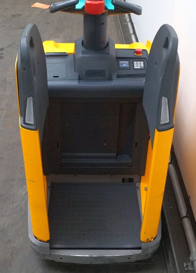 Jungheinrich ERE225 - Pallet truck: picture 3 Jungheinrich ERE225 - Pallet truck: picture 3