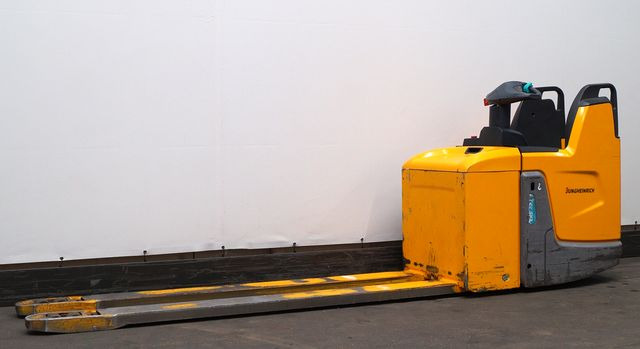 Jungheinrich ERE225 - Pallet truck: picture 1 Jungheinrich ERE225 - Pallet truck: picture 1