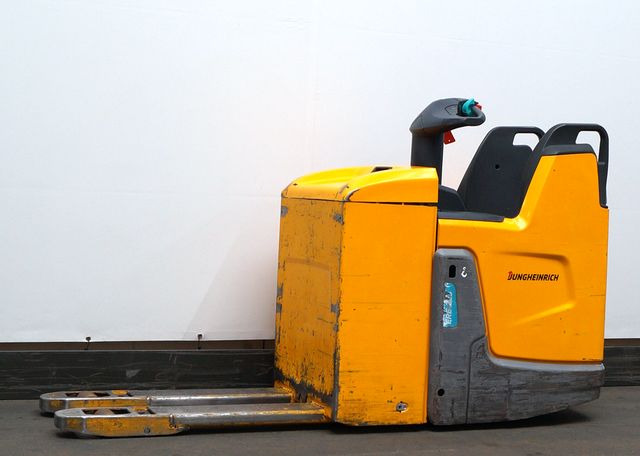 Jungheinrich ERE225 - Pallet truck: picture 1 Jungheinrich ERE225 - Pallet truck: picture 1