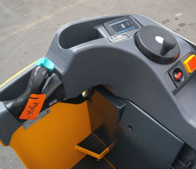 Jungheinrich ESE120 - Pallet truck: picture 5 Jungheinrich ESE120 - Pallet truck: picture 5