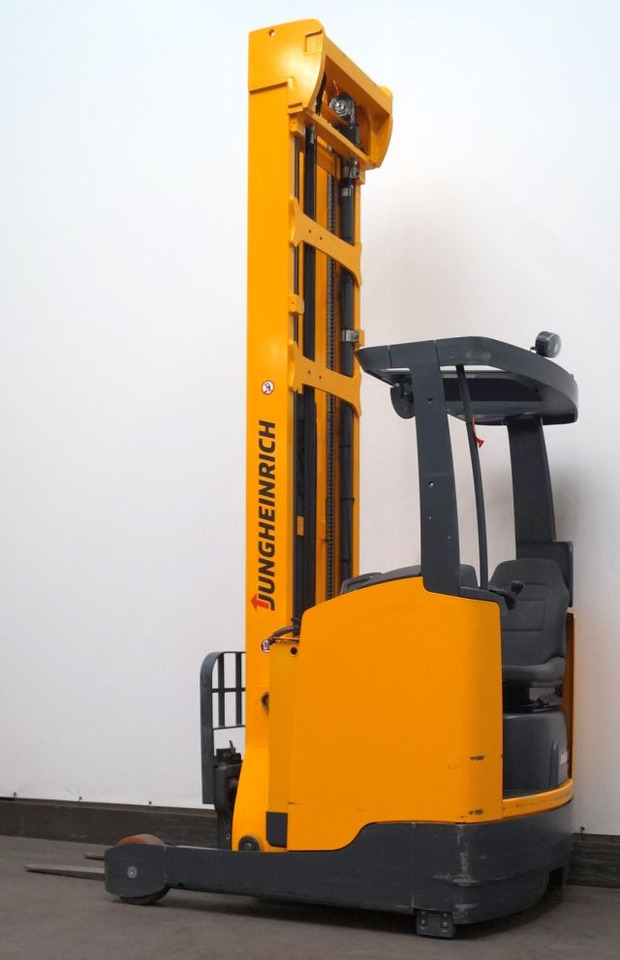 Jungheinrich ETV214 - Reach truck: picture 1 Jungheinrich ETV214 - Reach truck: picture 1