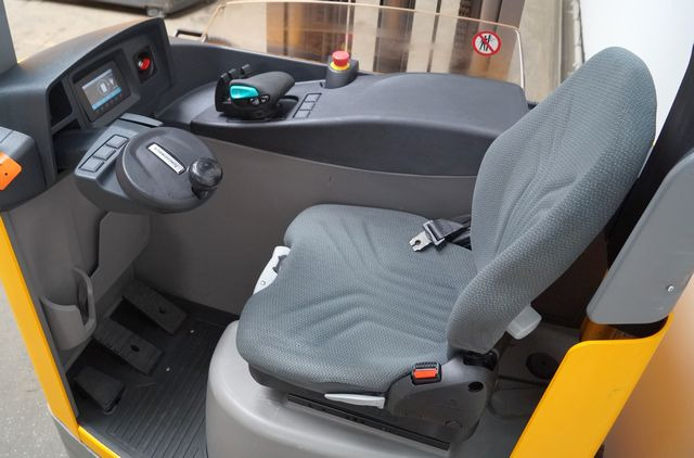 Jungheinrich ETV214 - Reach truck: picture 3 Jungheinrich ETV214 - Reach truck: picture 3