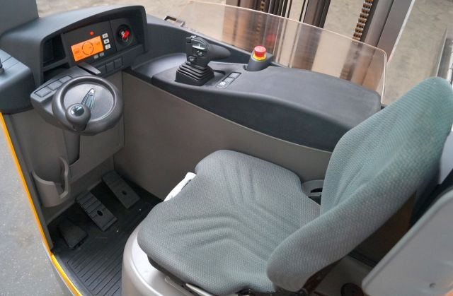 Jungheinrich ETV216 - Reach truck: picture 3 Jungheinrich ETV216 - Reach truck: picture 3