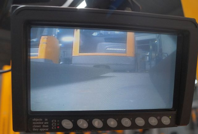 Jungheinrich ETV320 - Reach truck: picture 4 Jungheinrich ETV320 - Reach truck: picture 4