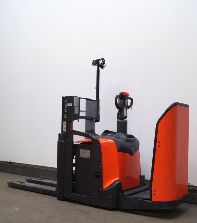 Toyota SPE200D - Stacker: picture 2 Toyota SPE200D - Stacker: picture 2