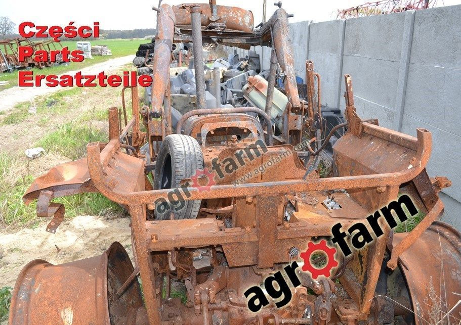 John Deere 1640 części, silnik, skrzynia biegów - Spare parts: picture 2 John Deere 1640 części, silnik, skrzynia biegów - Spare parts: picture 2