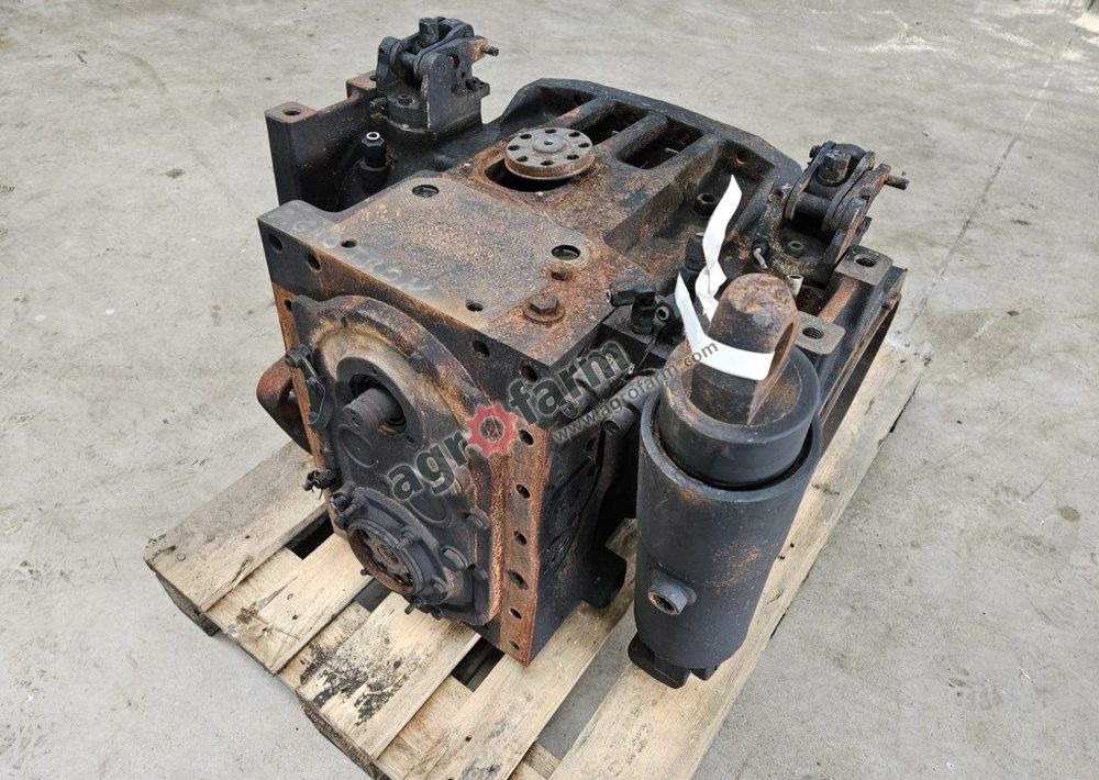 Tylny most Case CS 110 1331003301409 - Gearbox: picture 2 Tylny most Case CS 110 1331003301409 - Gearbox: picture 2