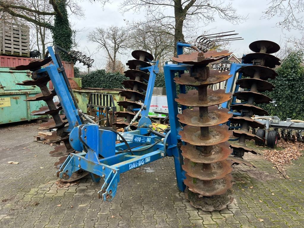 Dal-Bo AXC 400 schijveneg - Disc harrow: picture 1 Dal-Bo AXC 400 schijveneg - Disc harrow: picture 1