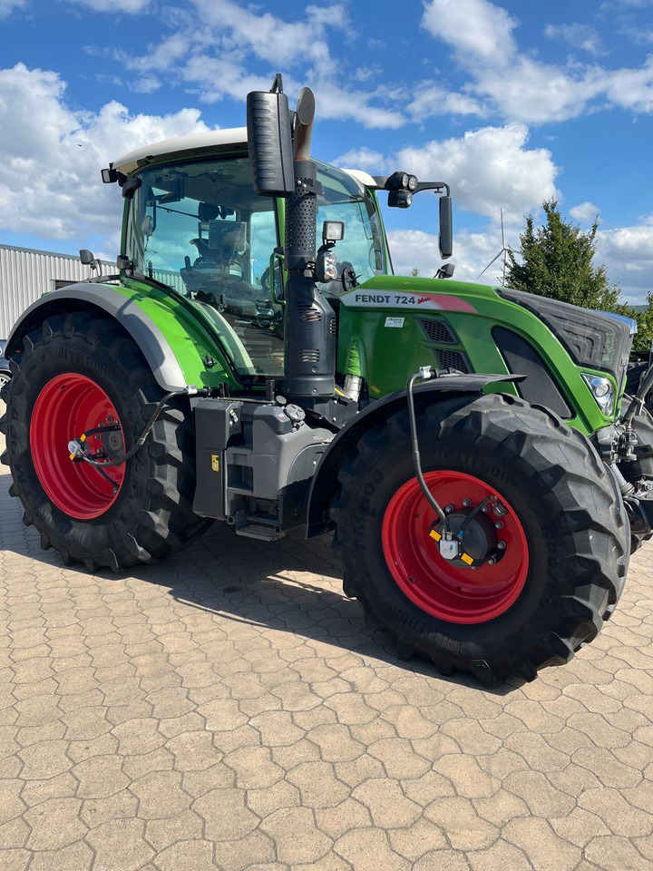 Fendt 724 Vario S4 ProfiPlus - Farm tractor: picture 2 Fendt 724 Vario S4 ProfiPlus - Farm tractor: picture 2