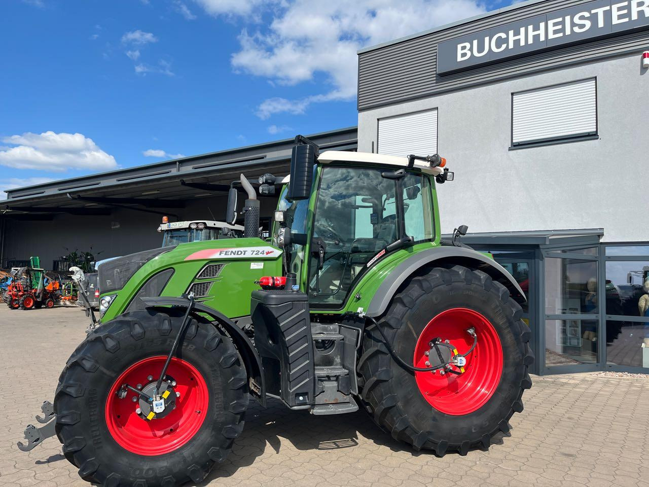 Fendt 724 Vario S4 ProfiPlus - Farm tractor: picture 1 Fendt 724 Vario S4 ProfiPlus - Farm tractor: picture 1