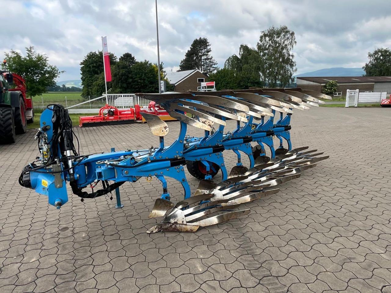 Lemken Juwel 8 V T 5 L 90 TurnControl - Plow: picture 1 Lemken Juwel 8 V T 5 L 90 TurnControl - Plow: picture 1