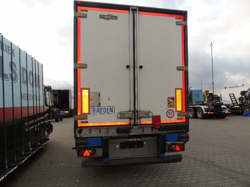 Chereau reserved + 2 AXLE BPW + HYDRAROLL - Closed box semi-trailer: picture 2 Chereau reserved + 2 AXLE BPW + HYDRAROLL - Closed box semi-trailer: picture 2